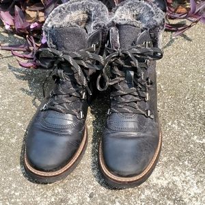 Clarks Glick Clarmont Women's Boots